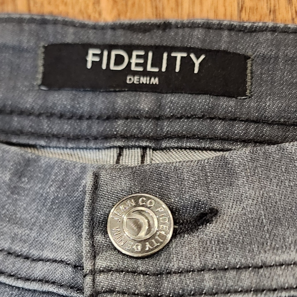NWT Fidelity Washed Gray Denim Jimmy Bullet Vintage Stretch Jeans. 34x34 - Picture 4 of 10